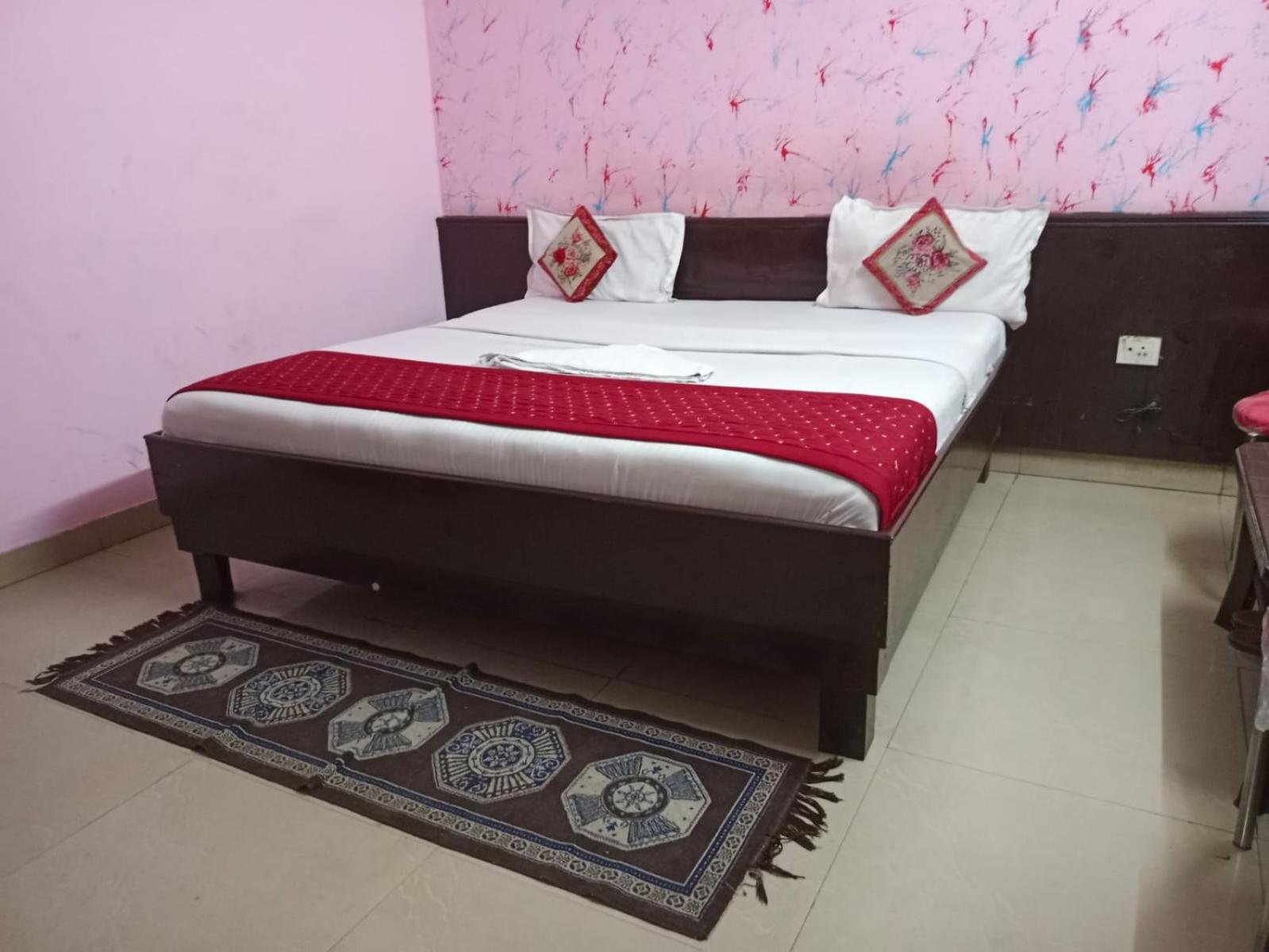 Airport Hotel Pariksheet Inn New Delhi Exterior foto