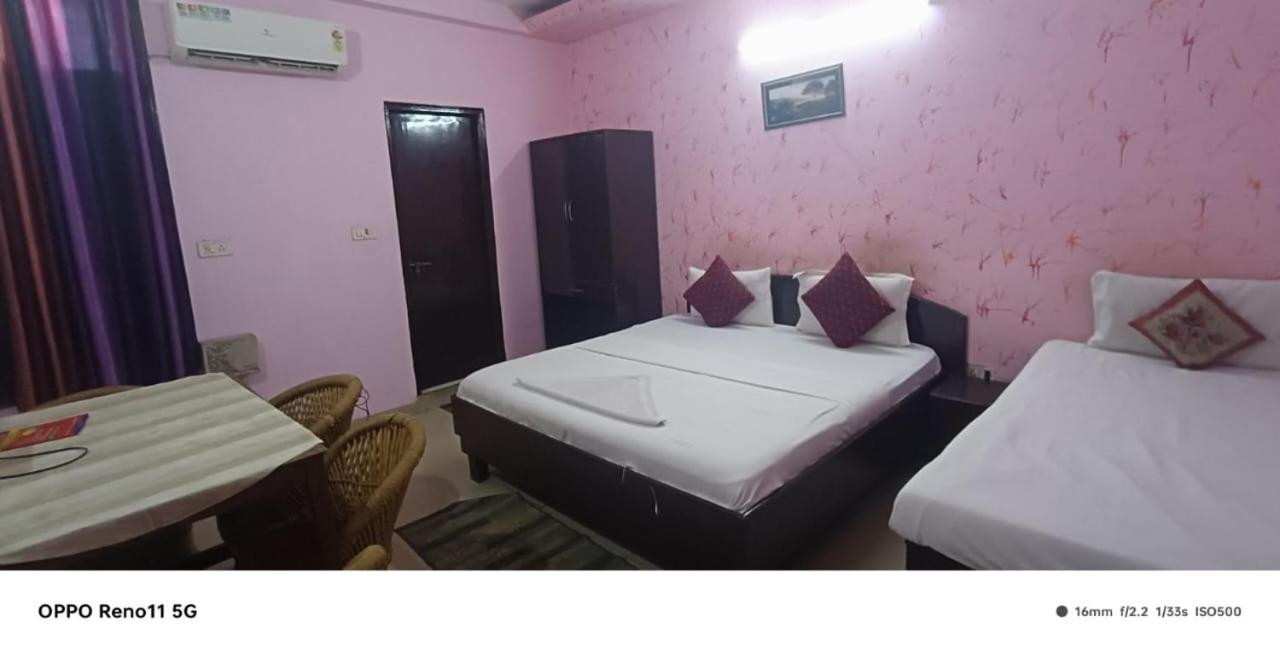 Airport Hotel Pariksheet Inn New Delhi Exterior foto