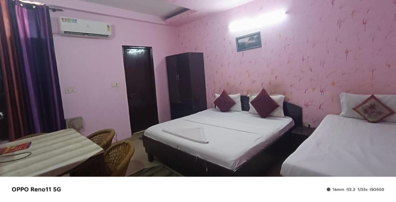 Airport Hotel Pariksheet Inn New Delhi Exterior foto