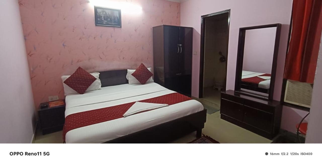 Airport Hotel Pariksheet Inn New Delhi Exterior foto